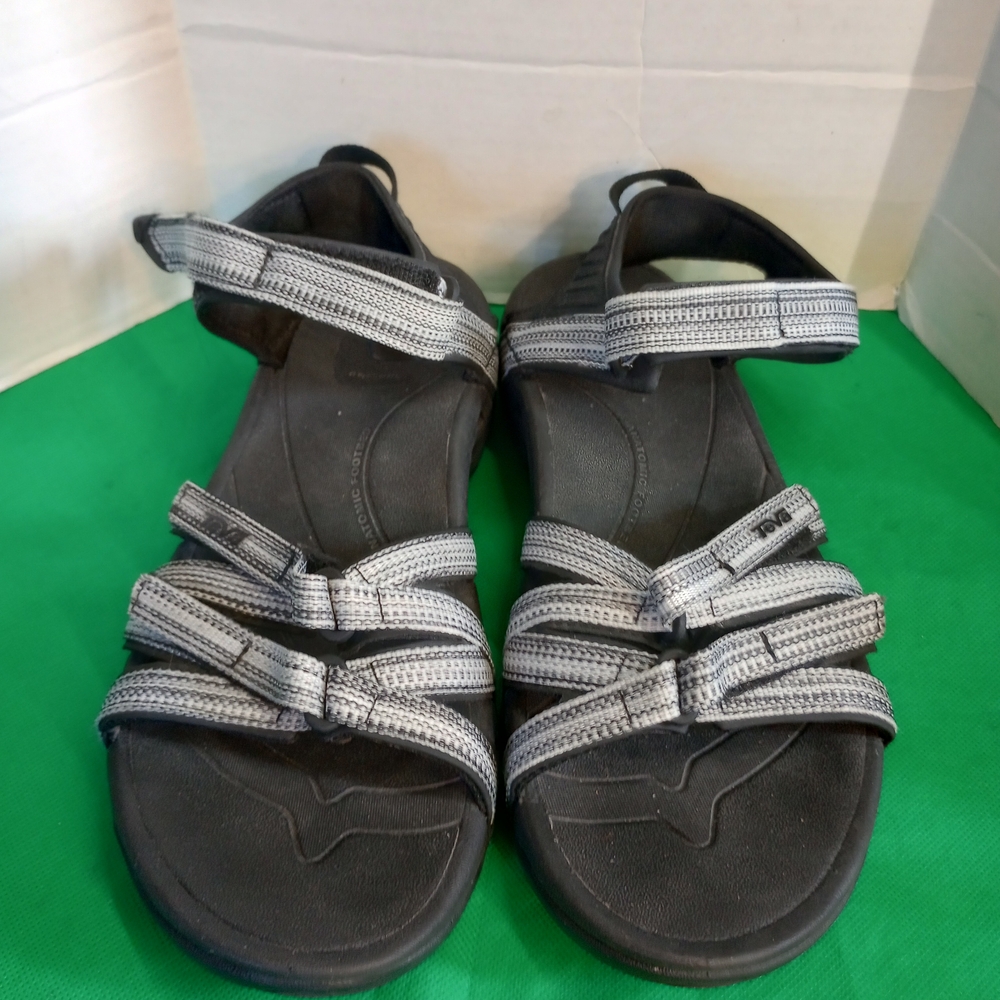 Teva Sporty Strappy Black And White Stripes  Sandals Size 9